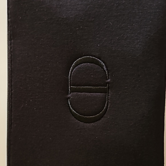 NWT Dior black fabric makeup bag, silver zipper. Luxurious 🖤 - Picture 2 of 5